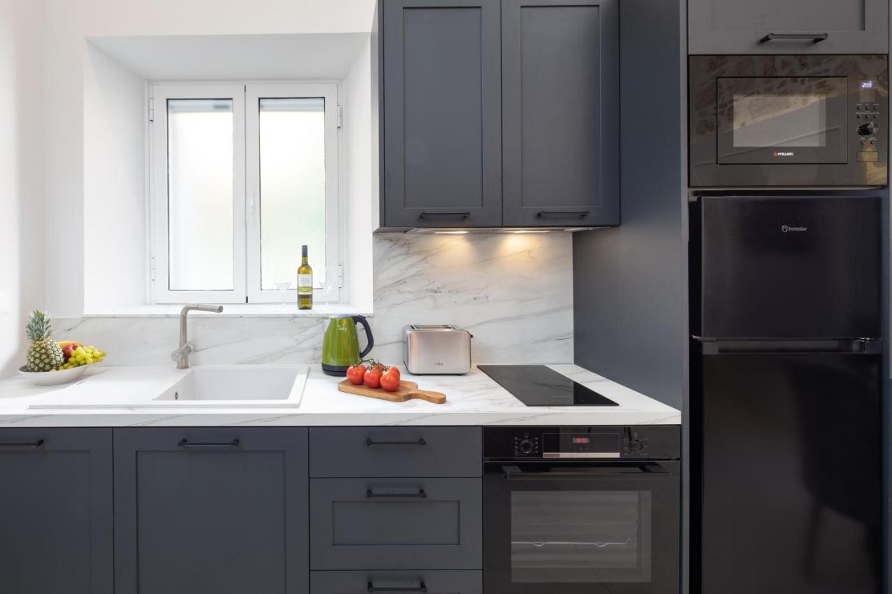Modern-Vintage Old Town Suites Corfu  외부 사진