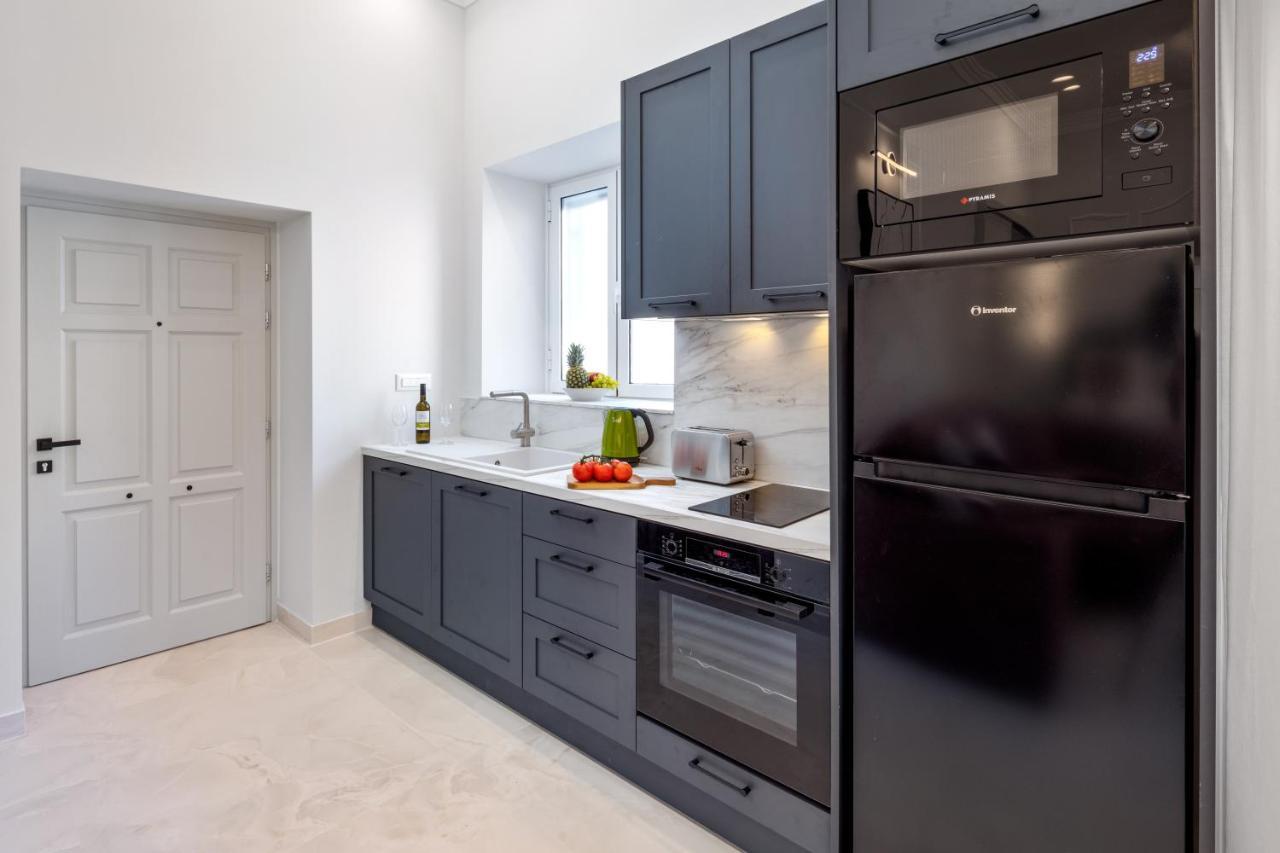 Modern-Vintage Old Town Suites Corfu  외부 사진
