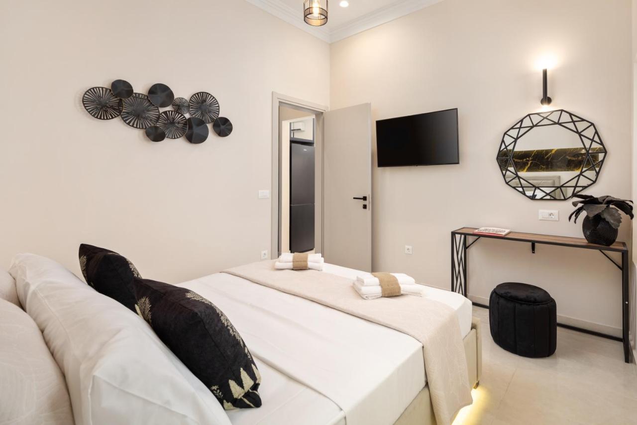 Modern-Vintage Old Town Suites Corfu  외부 사진