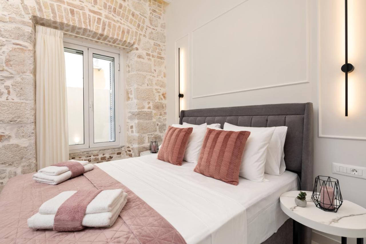 Modern-Vintage Old Town Suites Corfu  외부 사진