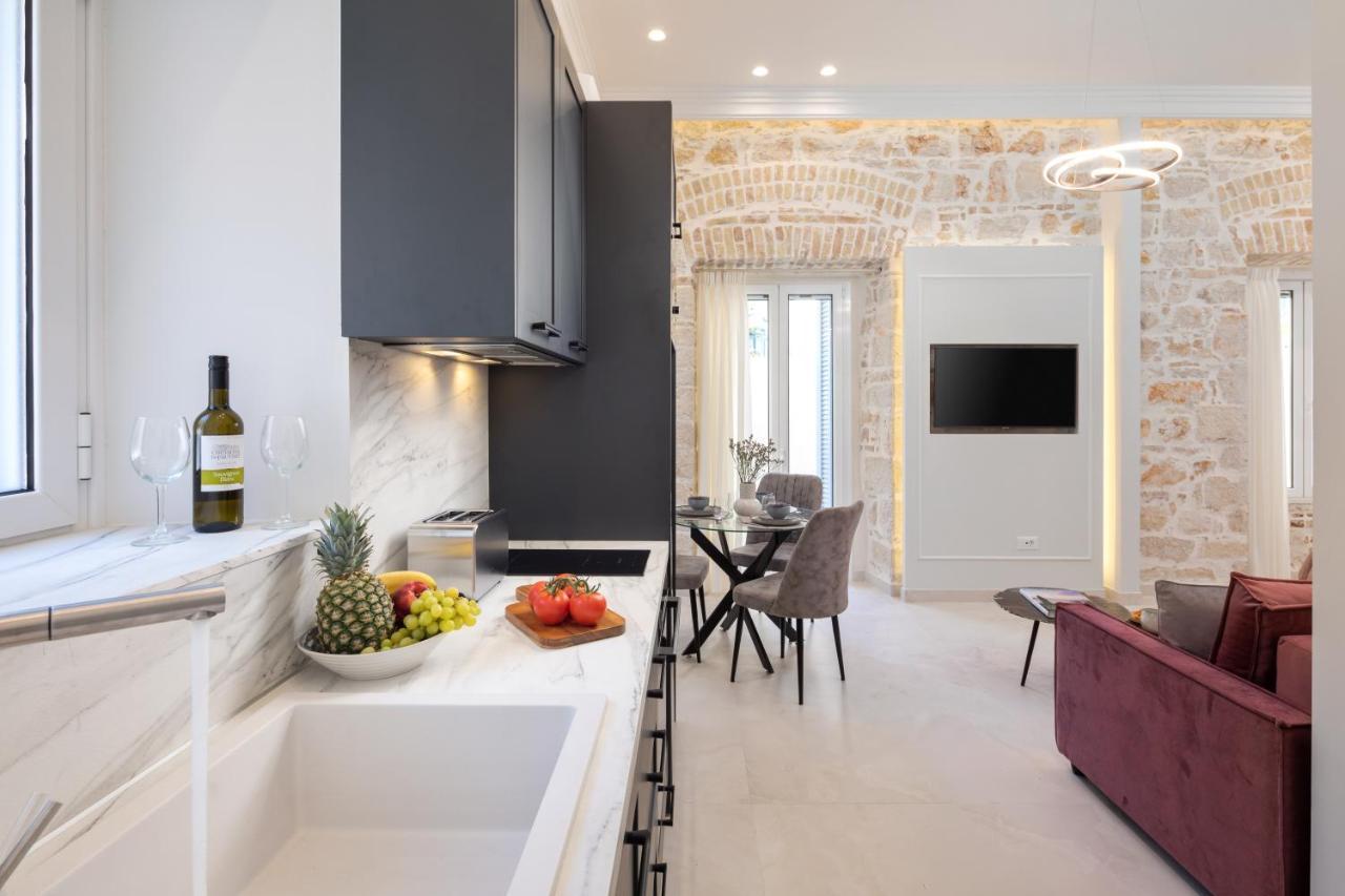 Modern-Vintage Old Town Suites Corfu  외부 사진
